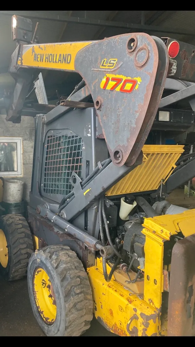 Skidsteer loader WANTED,  needing repair may suit - Image 2