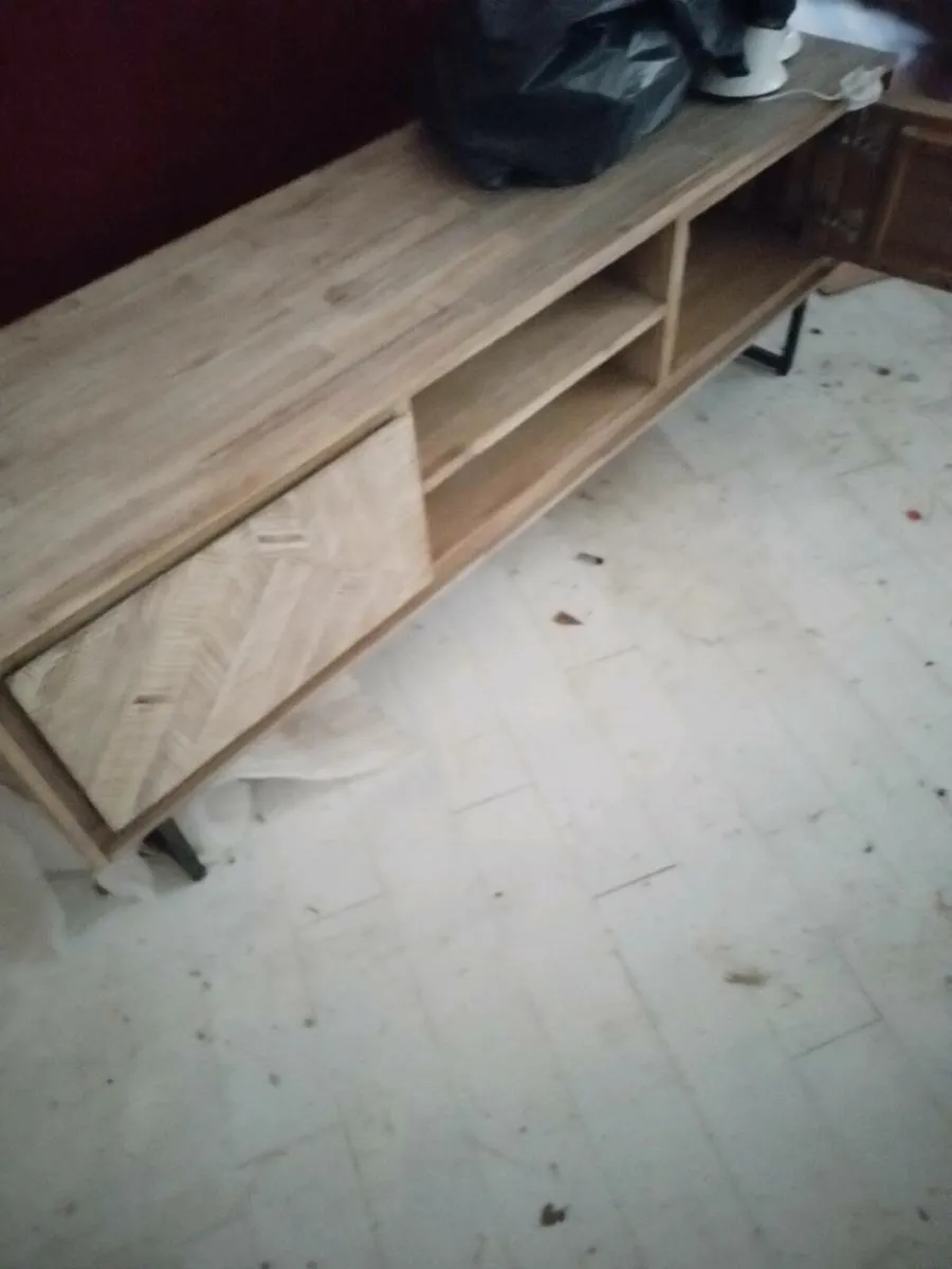 TV unit and coffee table - Image 4