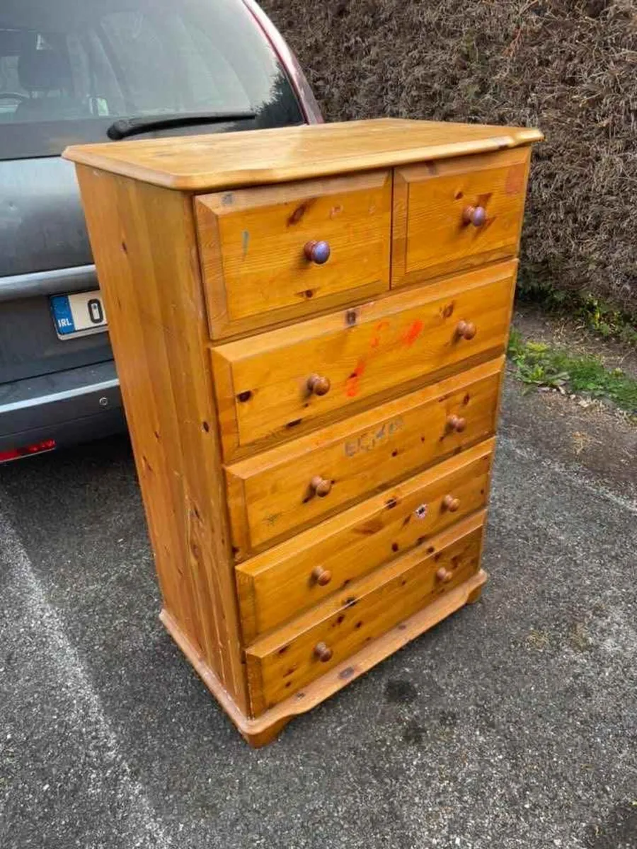 Pine chest of drawers - Image 2