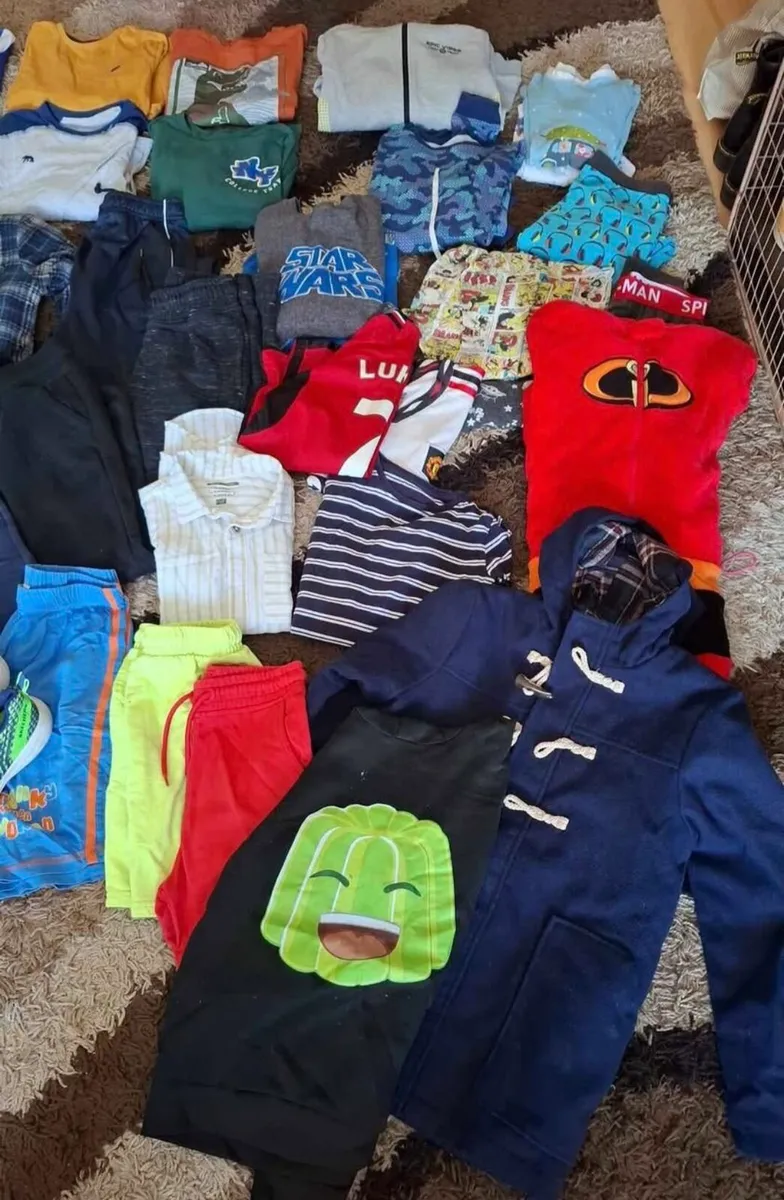 Boys clothes bundle age 8-9 - Image 2