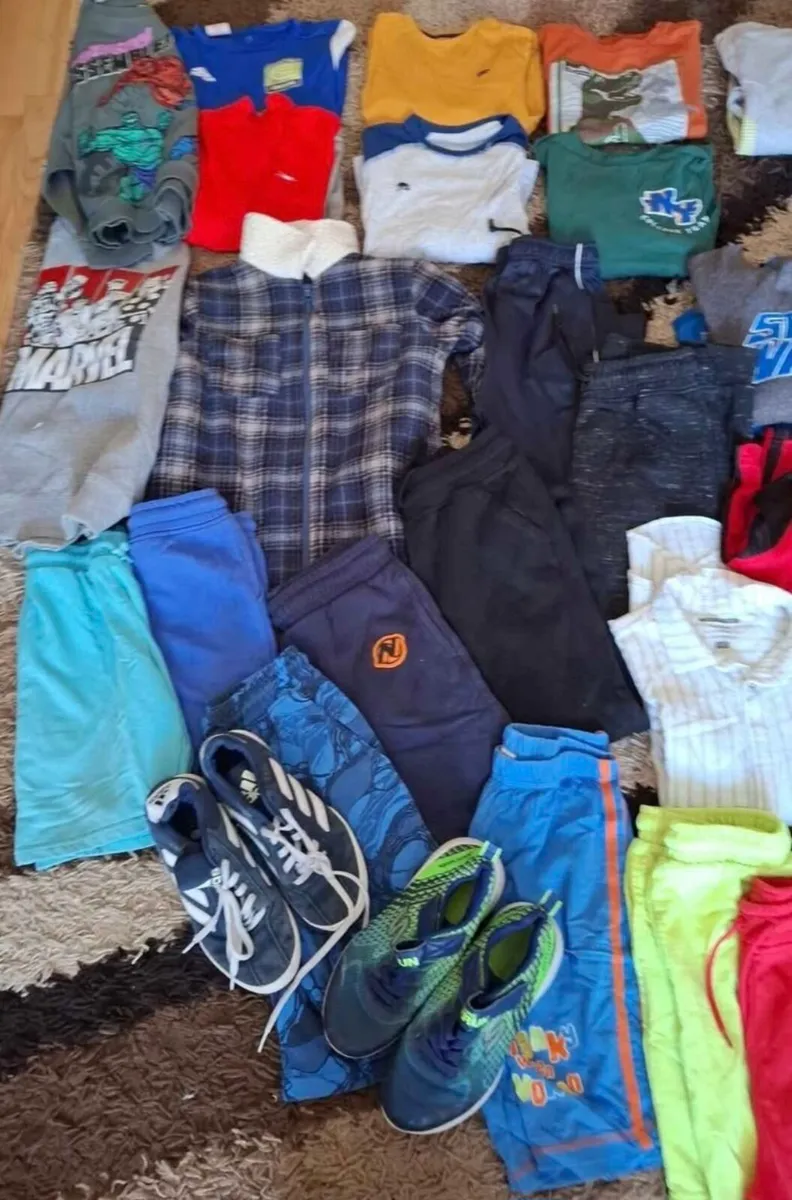 Boys clothes bundle age 8-9 - Image 4