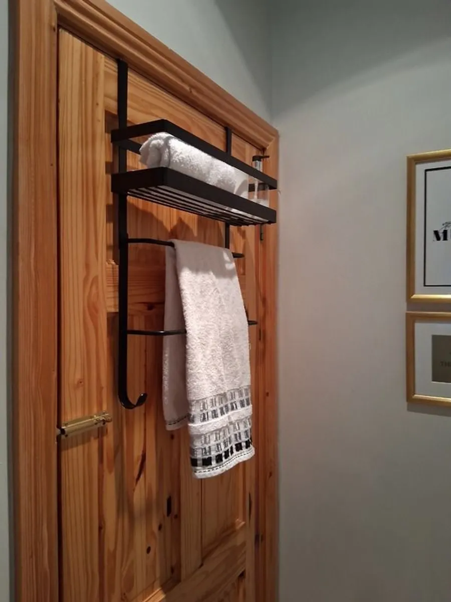 New matt black, over door hanger,  shelf, 2 x towel rails and 2 hooks. & 2 x hooks - Image 2