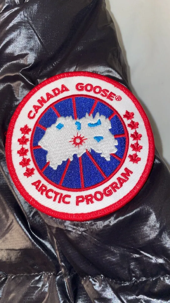 Canada goose jacket - Image 2