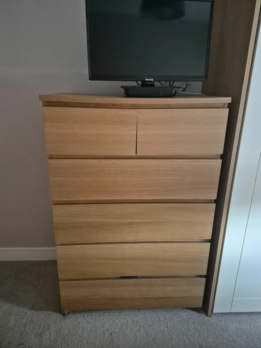 Chest of Drawers