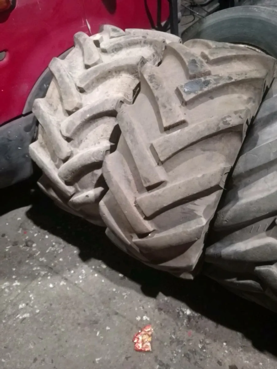 Tyres 405/70-20 16/70-20 500/60-22.5 Selection - Image 2