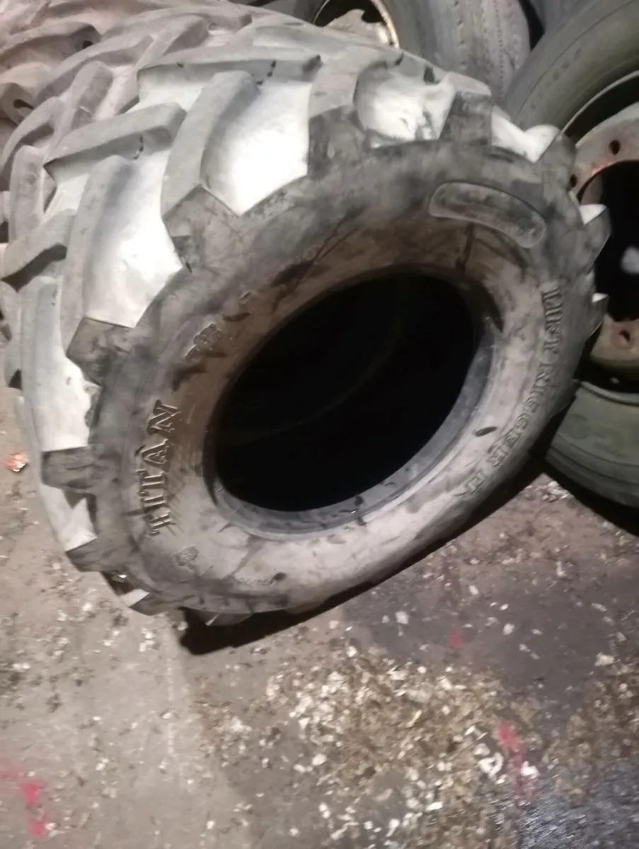 Tyres 405/70-20 16/70-20 500/60-22.5 Selection - Image 3