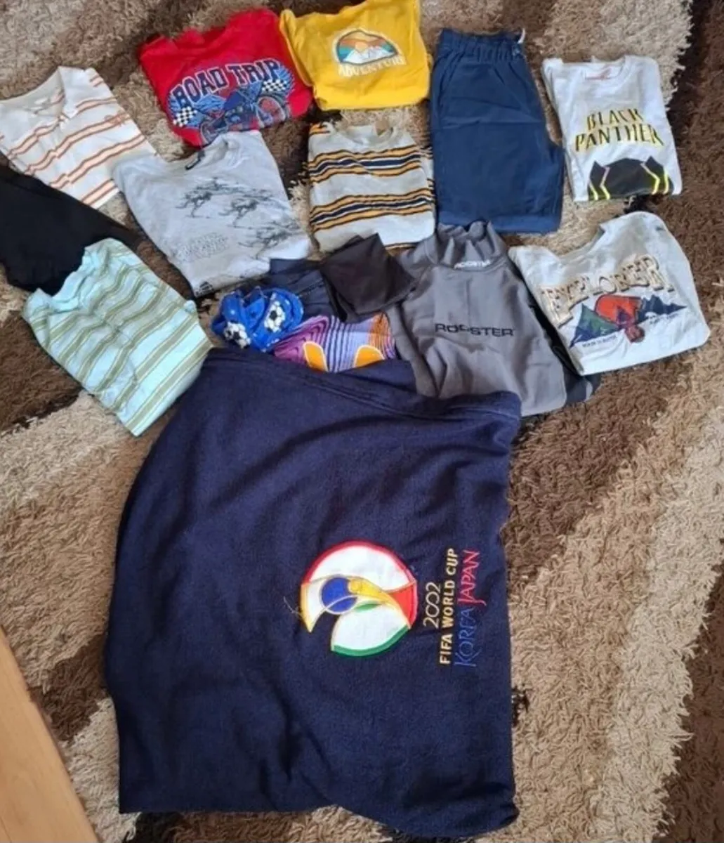 Boys clothes bundle 9-10 - Image 2