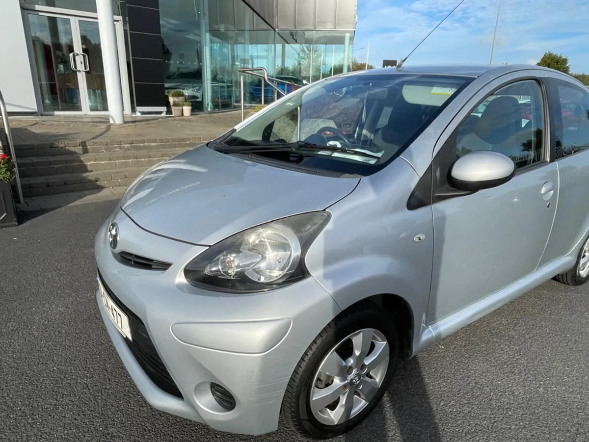 Toyota Aygo 1.0 AURA RC 4DR - Image 2