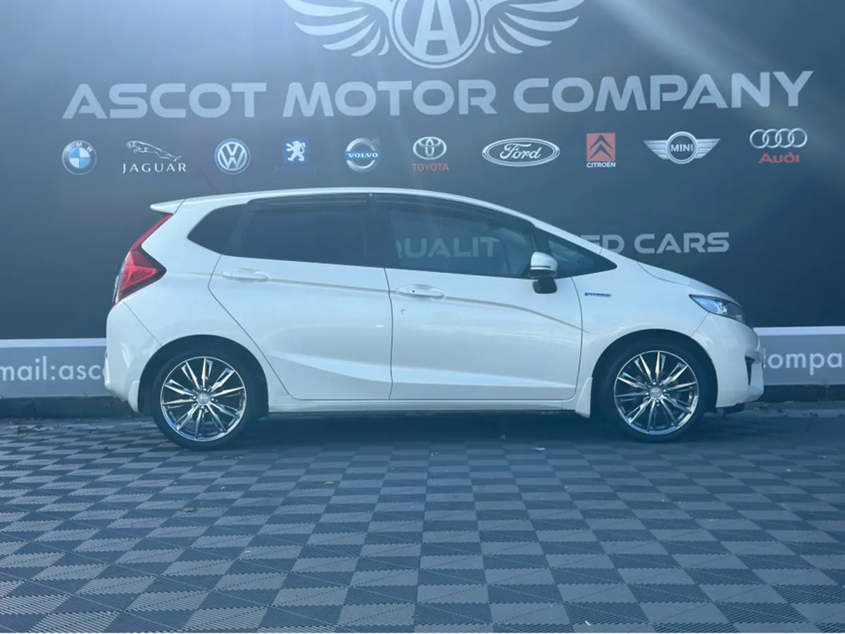 Honda Fit Auto - Image 3