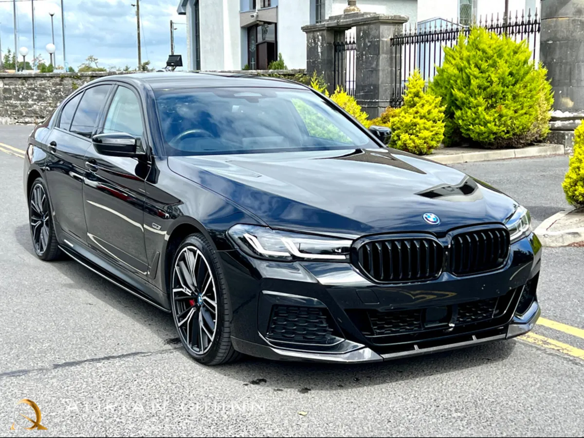 BMW 5-Series 530e M-SPORT AUTO==HUGE SPEC==COST OV - Image 4