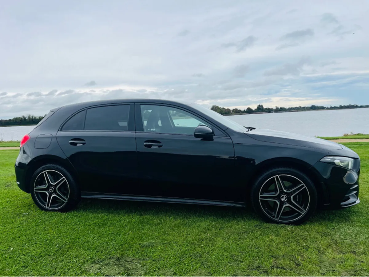 Mercedes-Benz A-Class 250 AMG LINE EDITION E - Image 3