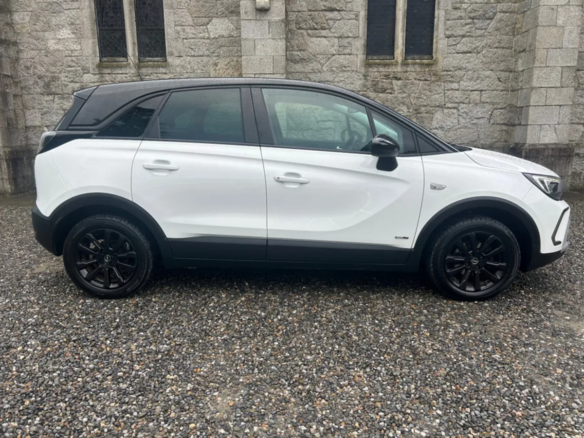 Opel Crossland X SRI 1.5 110PS-DIESEL 6S 110PS-DIE - Image 2