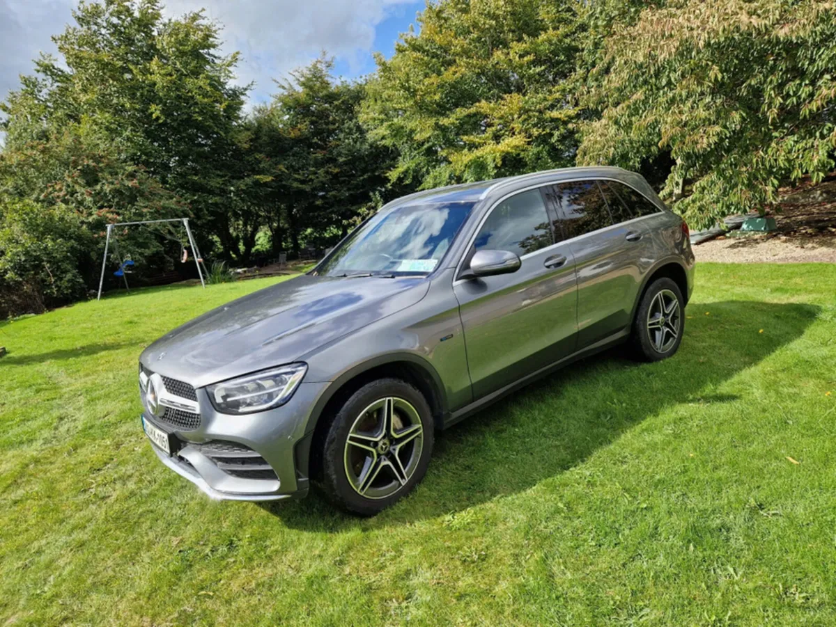 Mercedes-Benz GLC 300 DE AMG LINE 4MATIC 5DR - Image 1