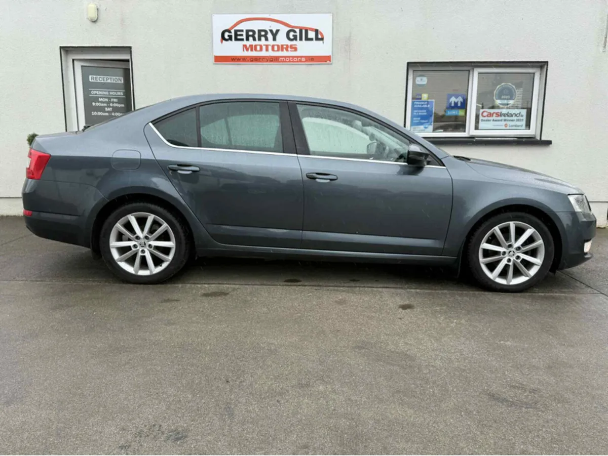 Skoda Octavia STYLE 1.6 TDI 110HP 4DR - Image 3