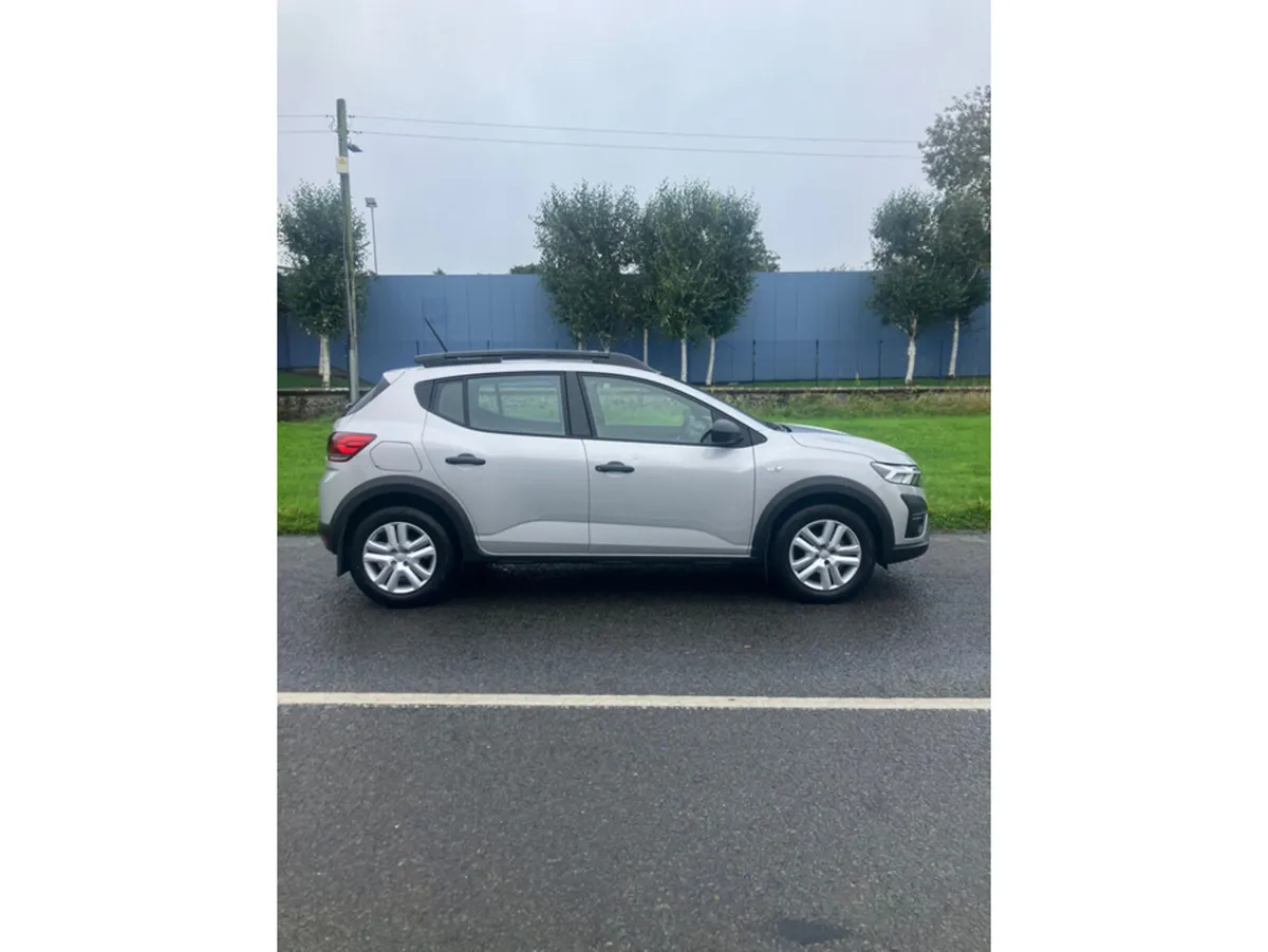Dacia Sandero STEPWAY ESSENTIAL TCE - Image 4