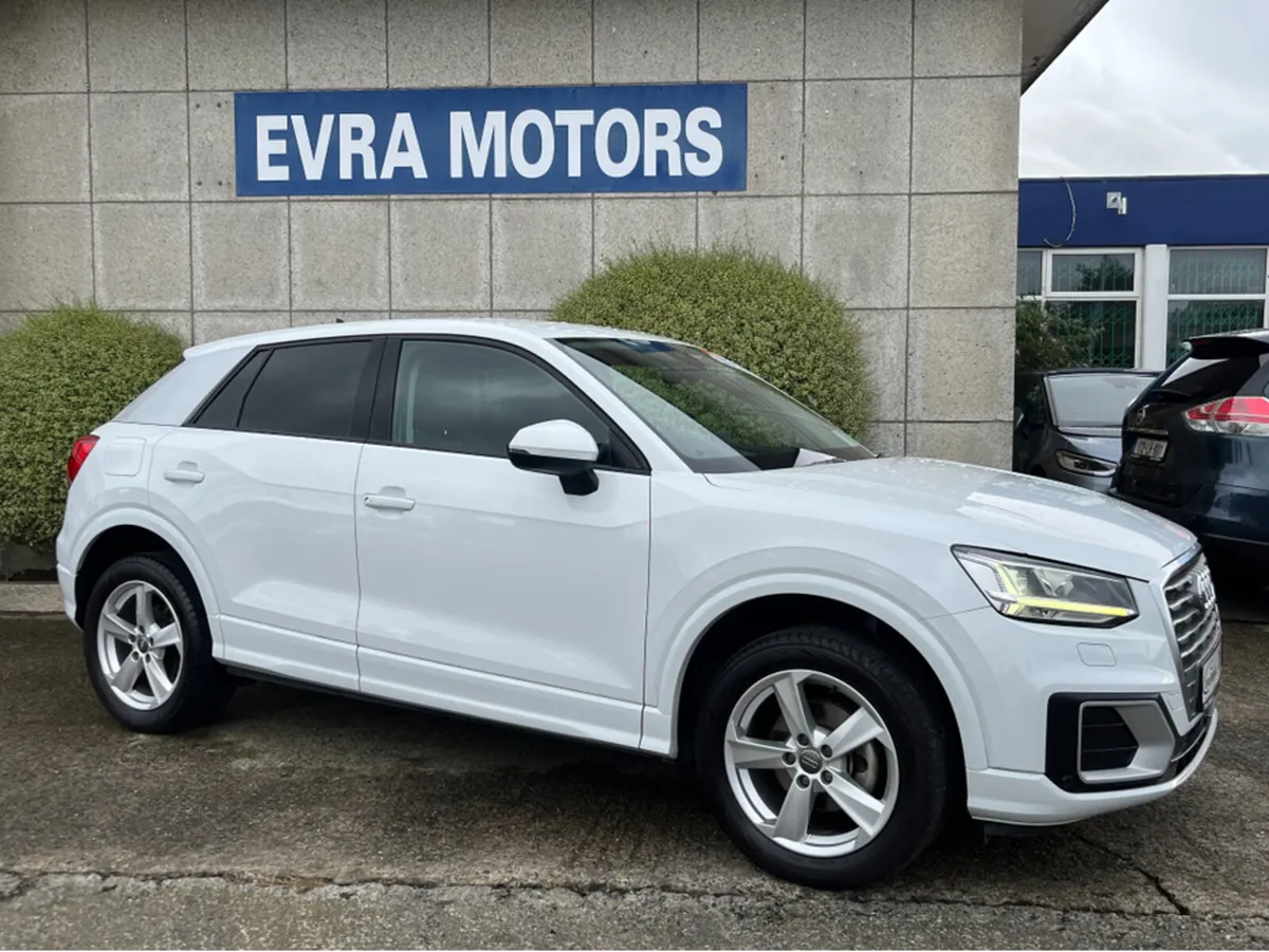 Audi Q2 SPORT AUTOMATIC 1.4 PETROL //KEYLESS ENTRY - Image 3