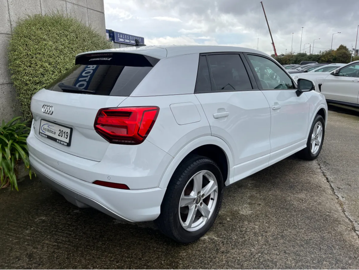 Audi Q2 SPORT AUTOMATIC 1.4 PETROL //KEYLESS ENTRY - Image 4