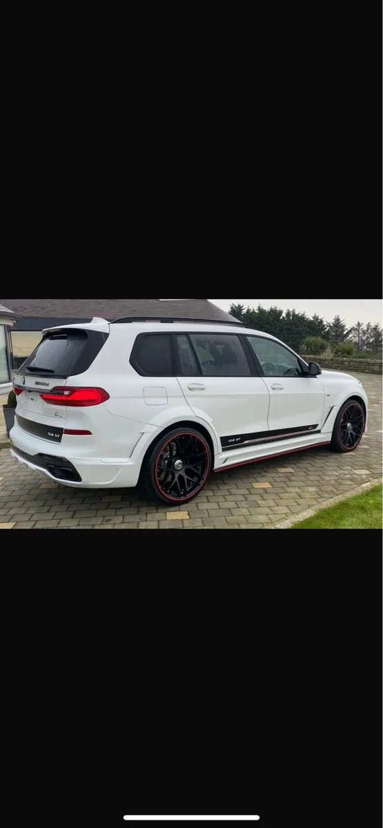 BMW X7 M50d - Image 2
