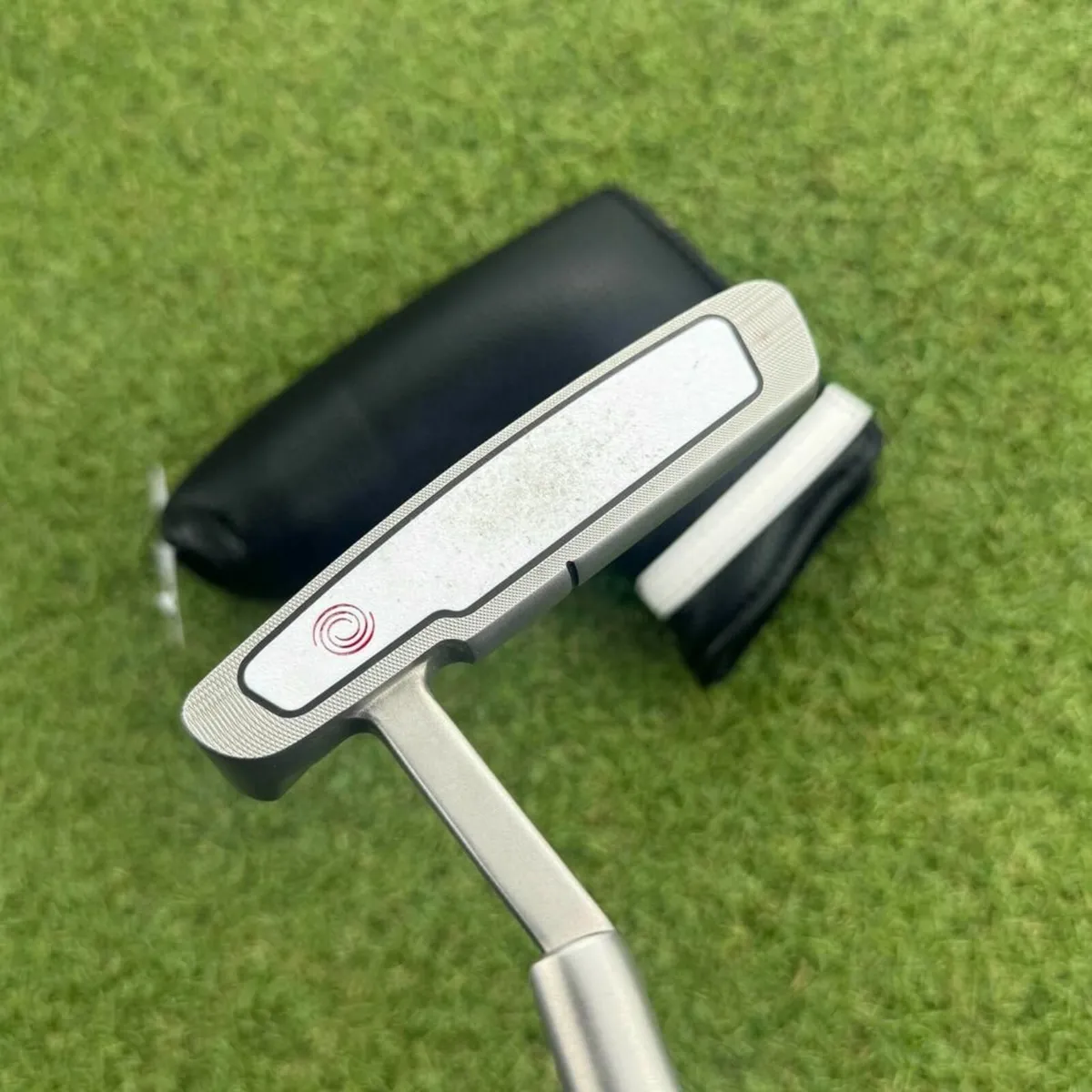 Odyssey White Hot Pro 1 Putter / 34″ - Image 3
