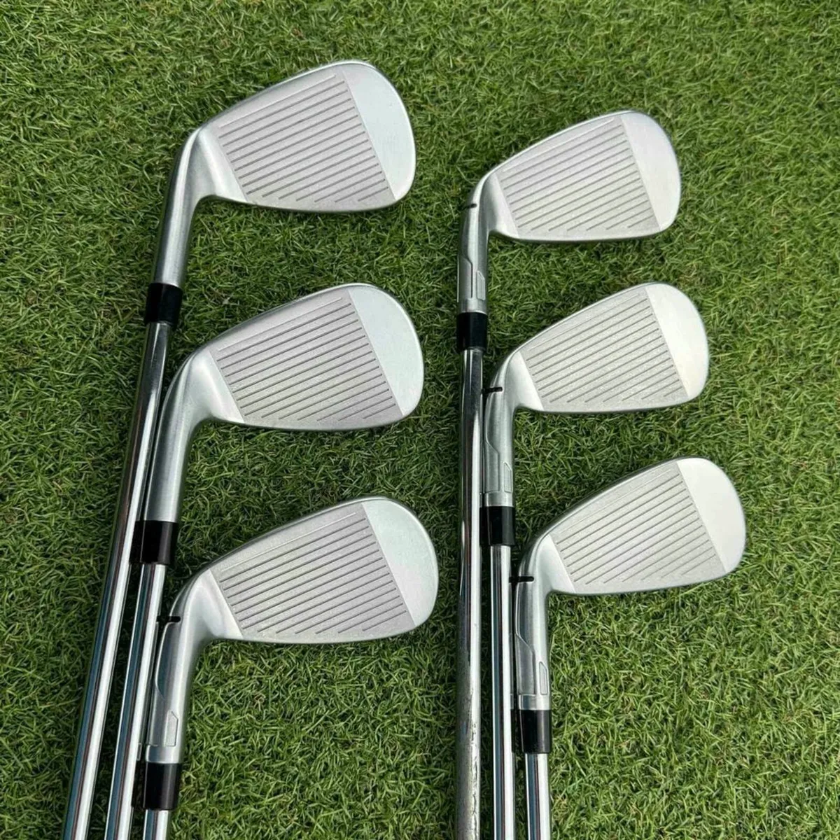 Taylormade Qi Irons / 5-Pw / Kbs Max Mt 85 Regular - Image 3