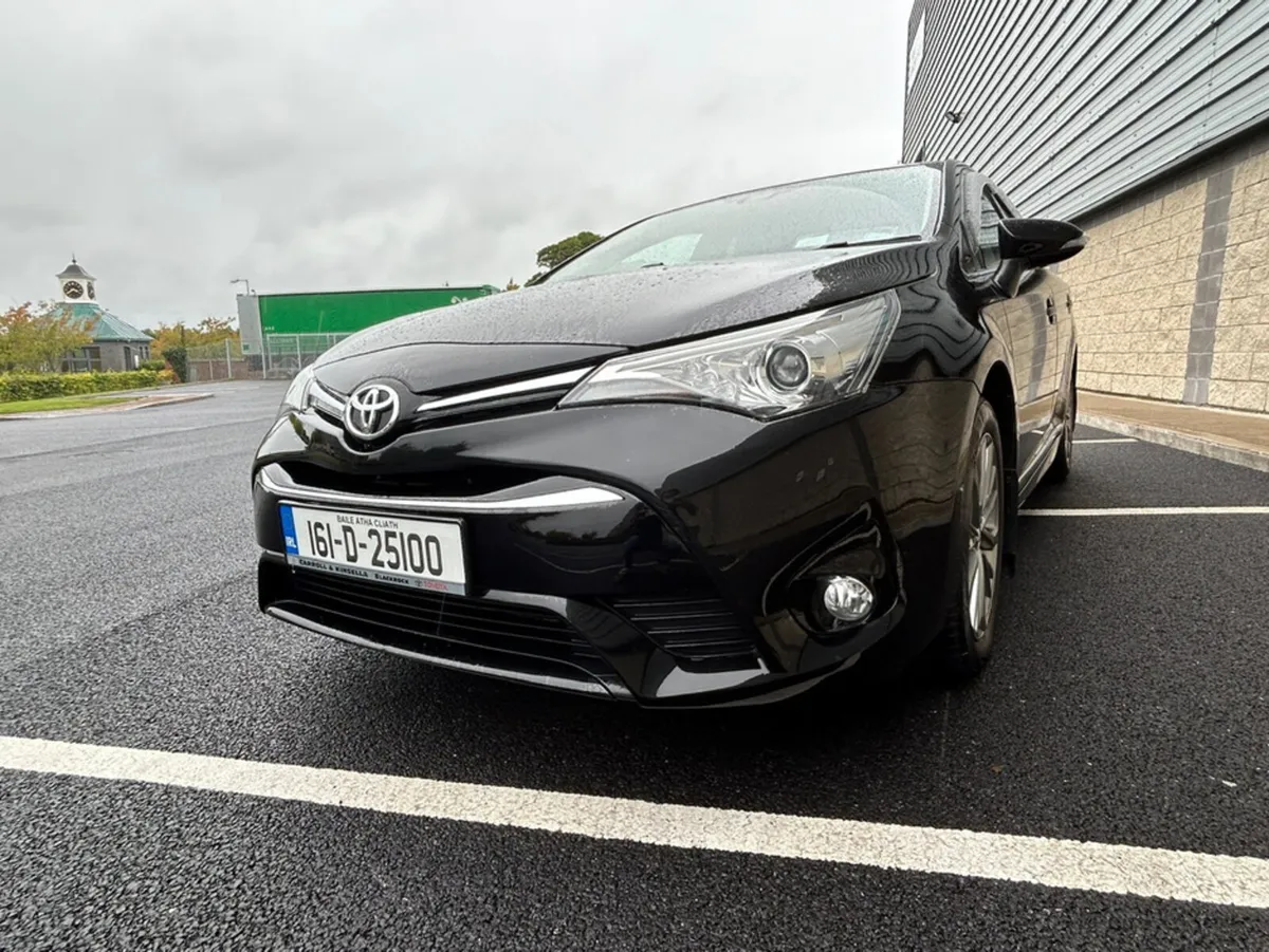 Toyota Avensis 1.6 D LUNA NAV ** IRISH CAR ** HIGH - Image 2