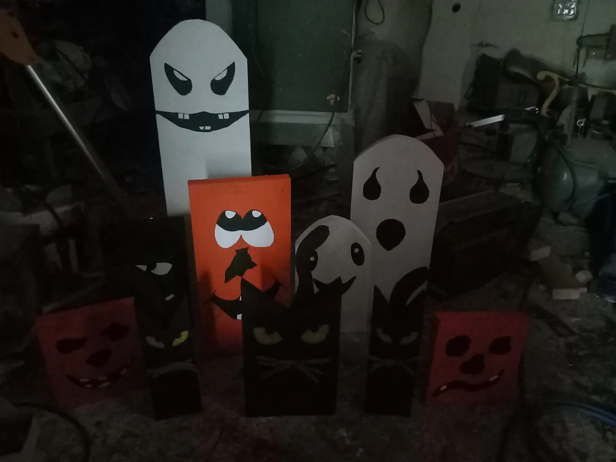 Halloween decorations - Image 2