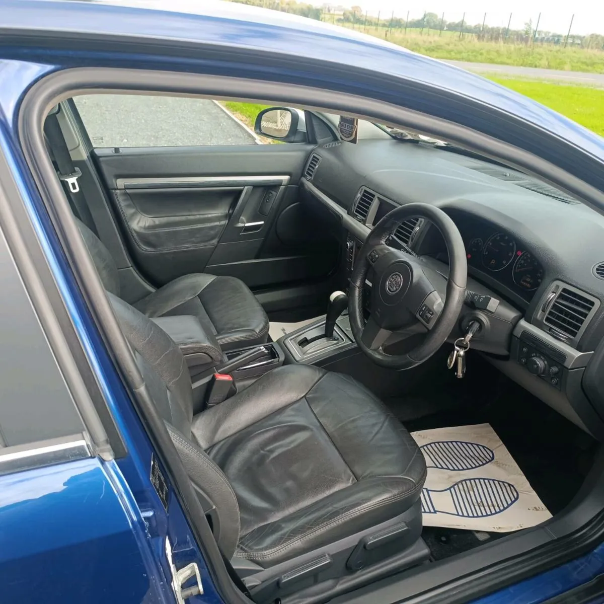 Vauxhall Signum 1.9CDTI Automatic - Image 3