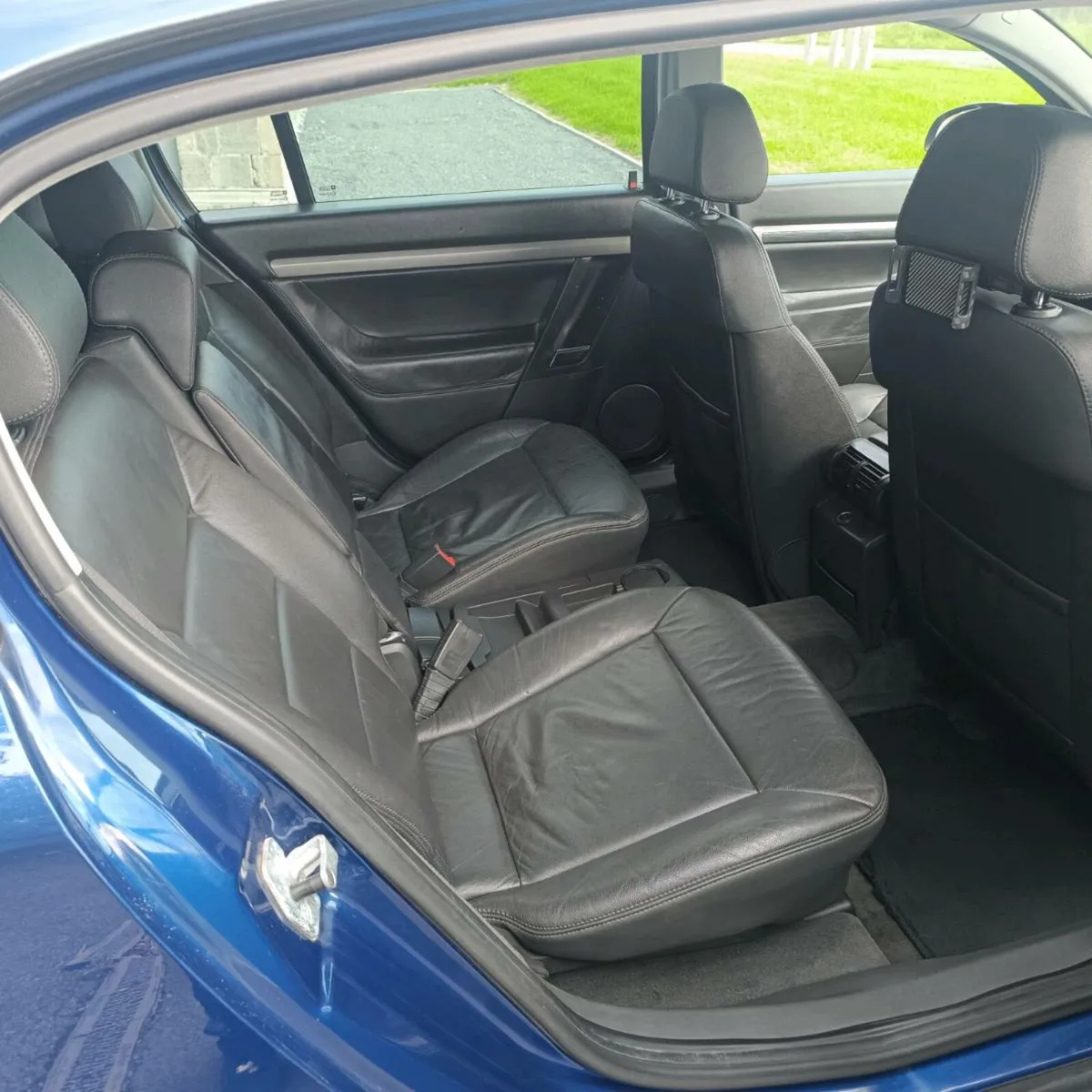 Vauxhall Signum 1.9CDTI Automatic - Image 4