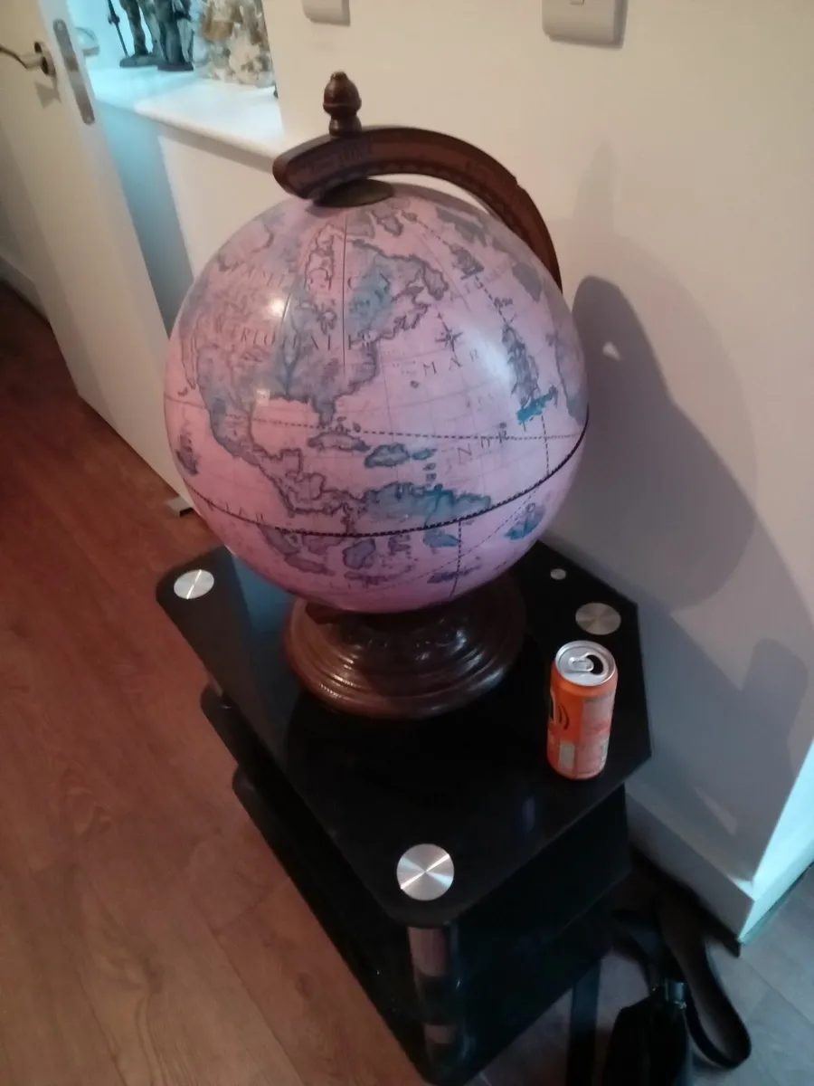 Globe