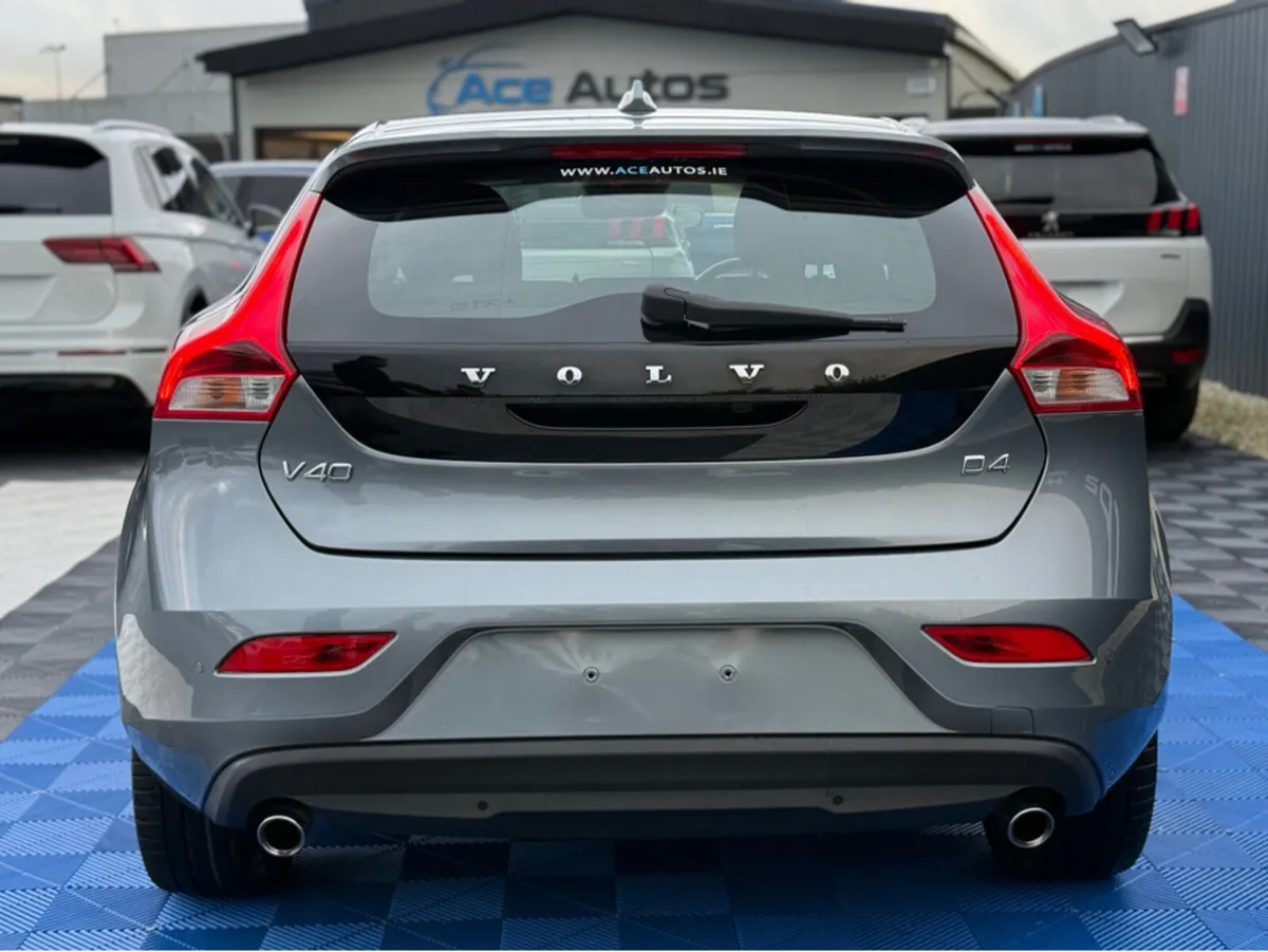 Volvo V40 DESIGN - 2.0L DIESEL - AUTO - 12M WARRAN - Image 2