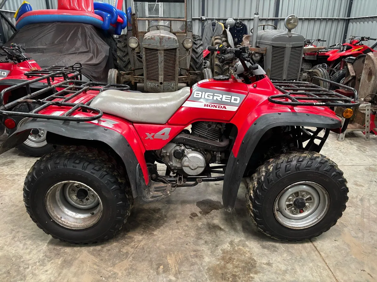 Honda trx300 big red - Image 1
