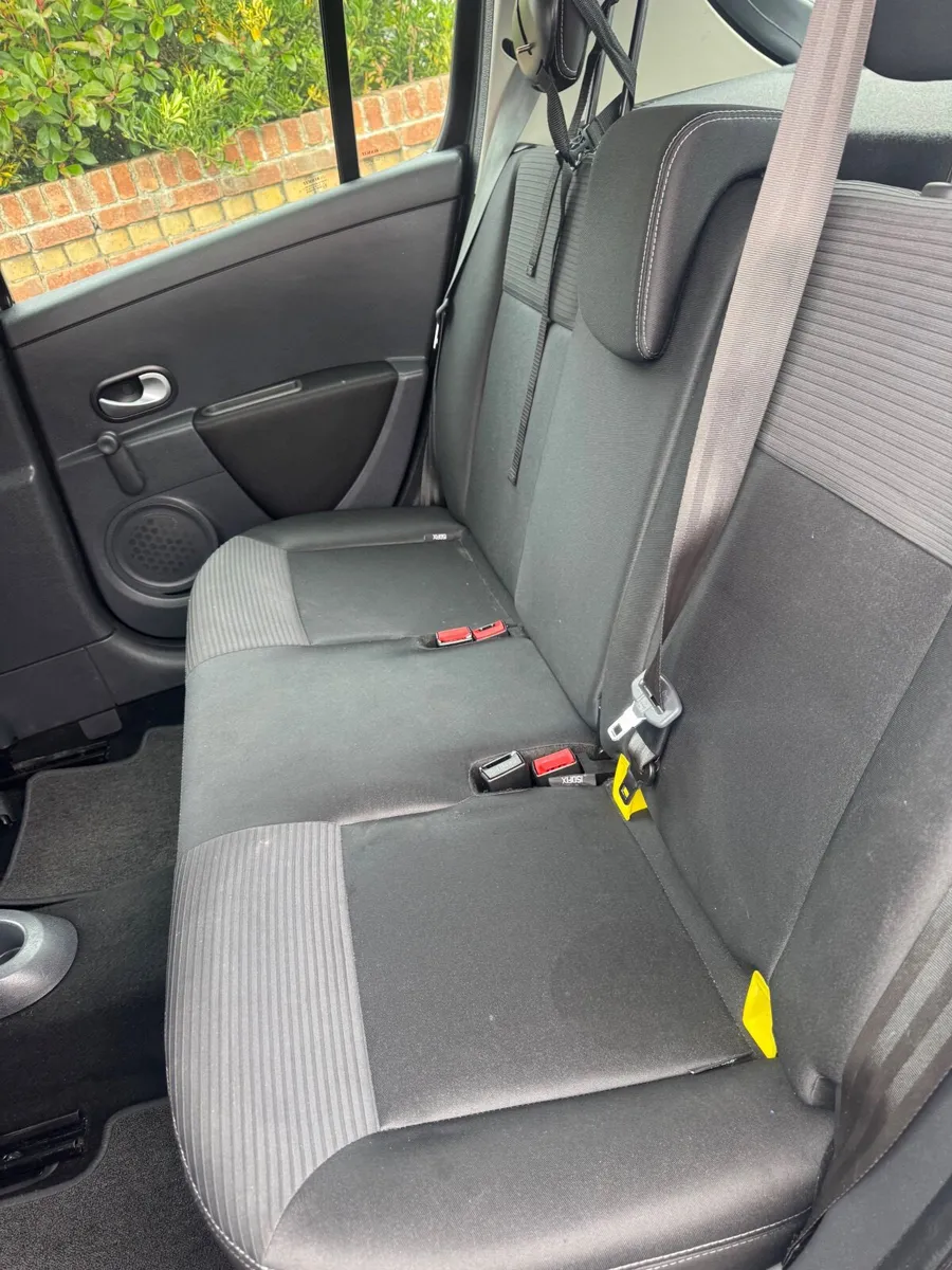 Renault Clio 2013 - Image 4