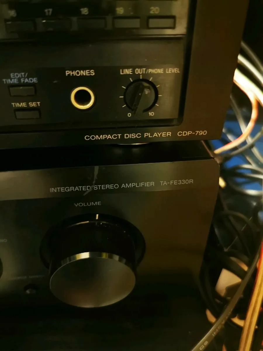 Sony Amplifier and CD player - Image 2