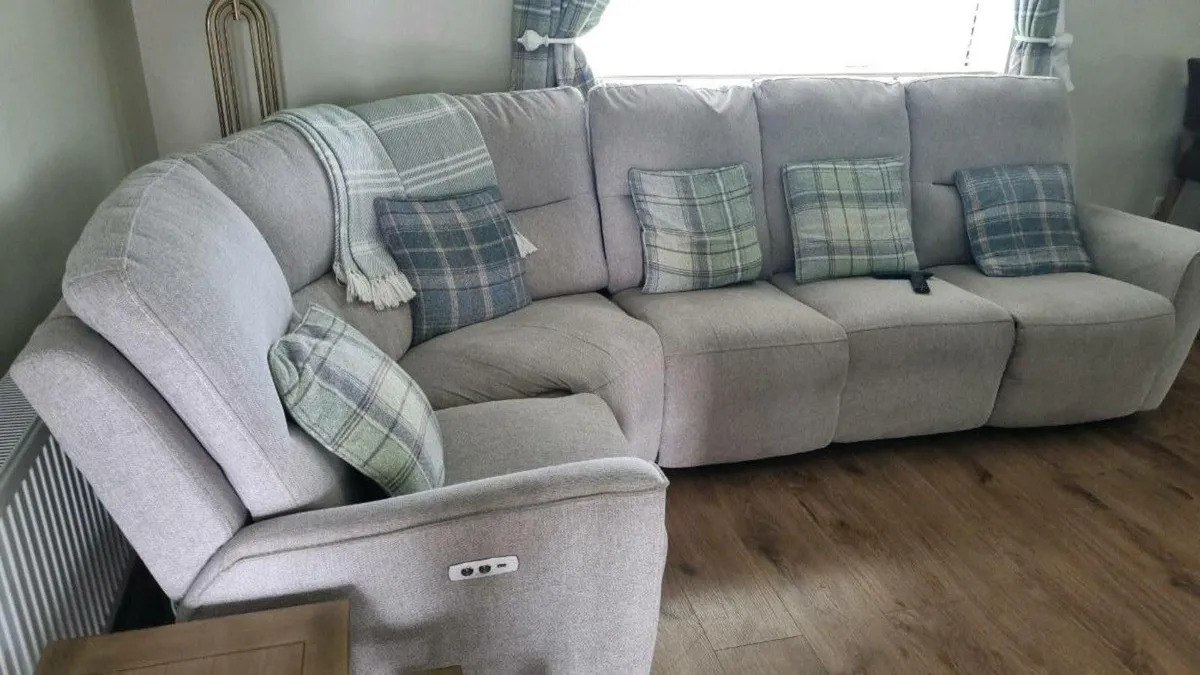 Sofa - Image 3