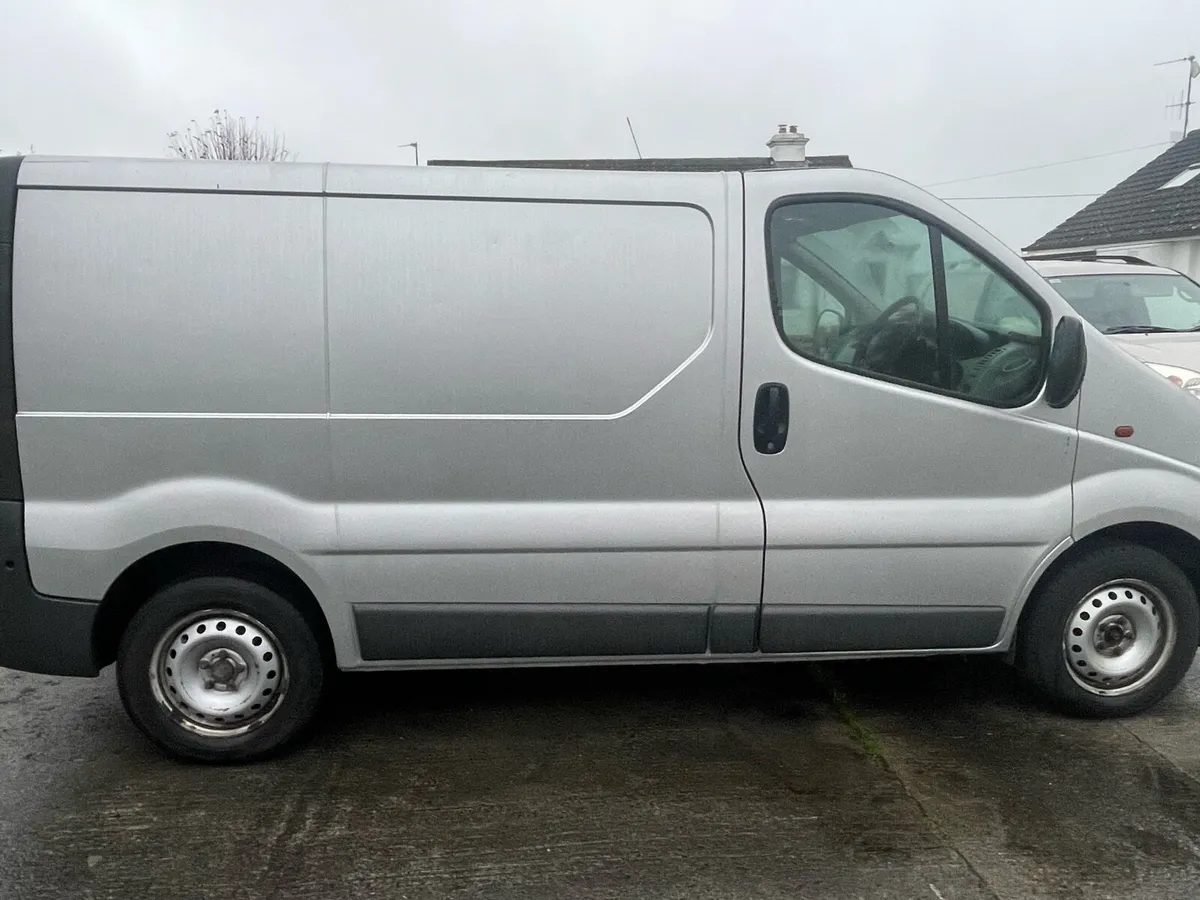 Vauxhall vivaro - Image 2