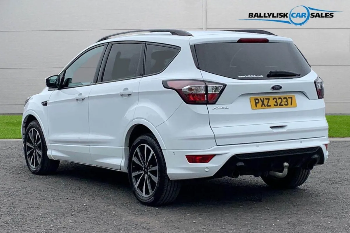Ford Kuga 2.0 Tdci 150PS St-line in White With 84K - Image 2