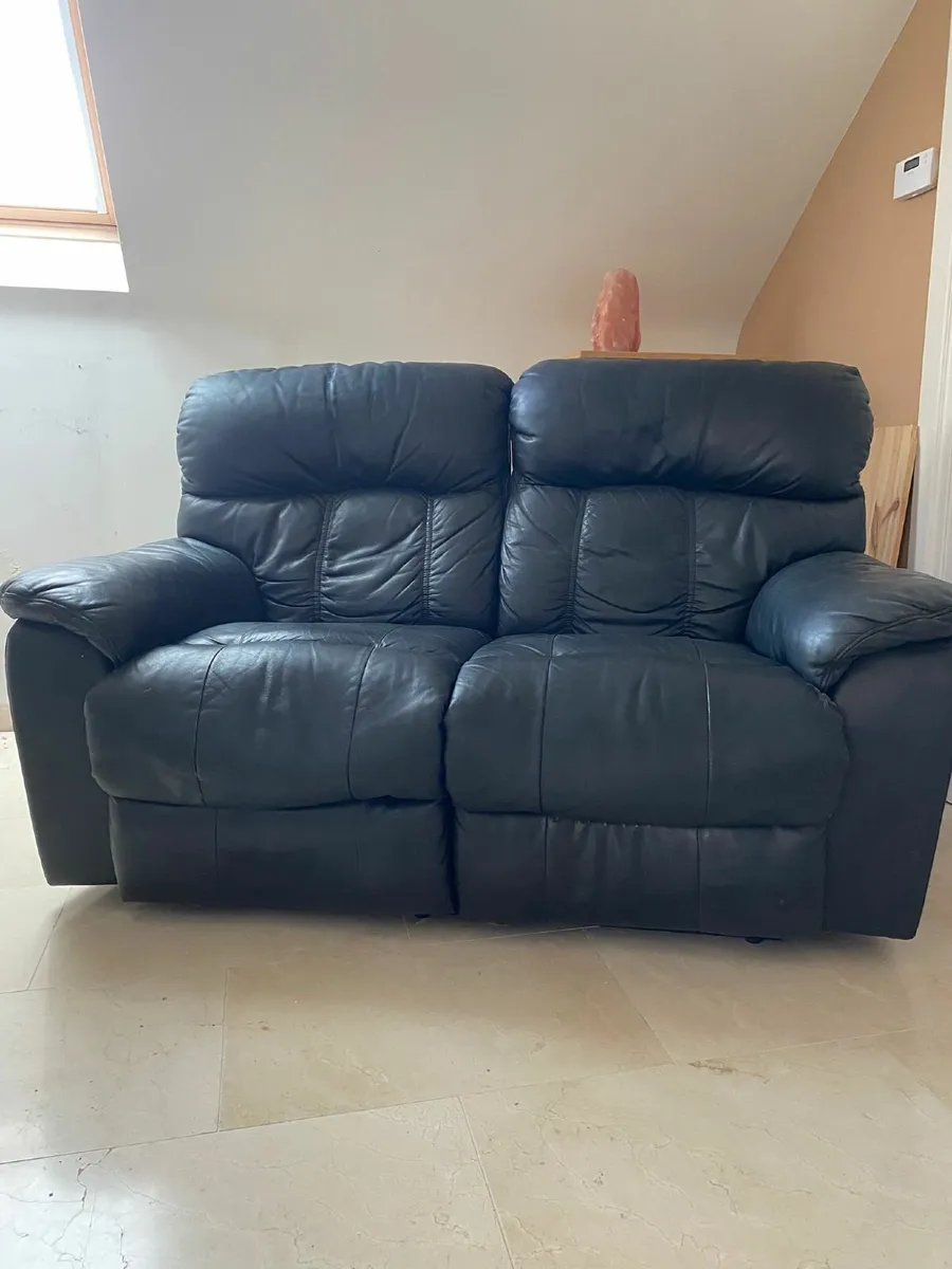 couch - Image 1