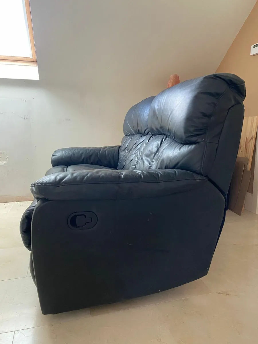 couch - Image 3