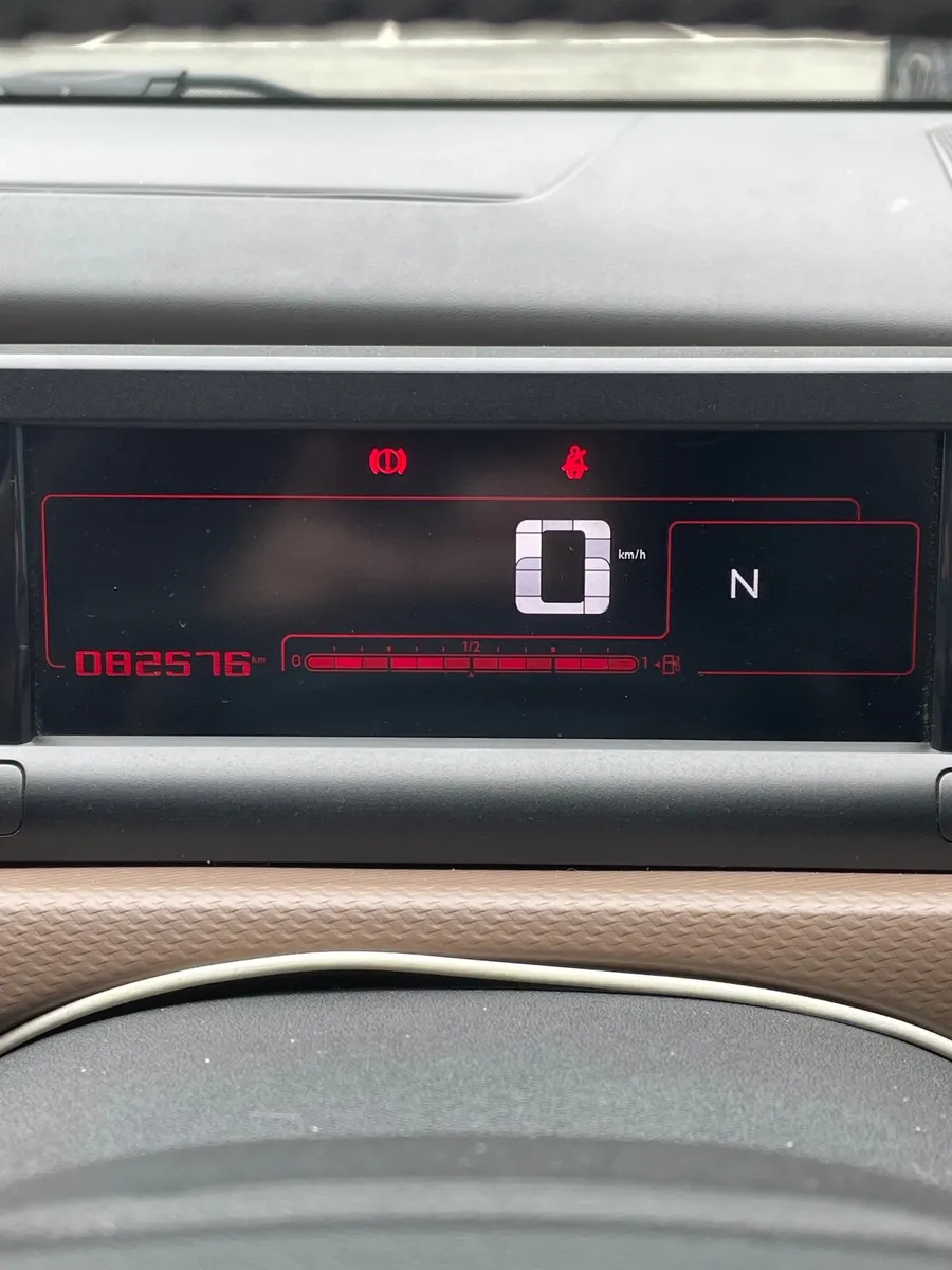 Citroen C4 Cactus 2016 - Image 2