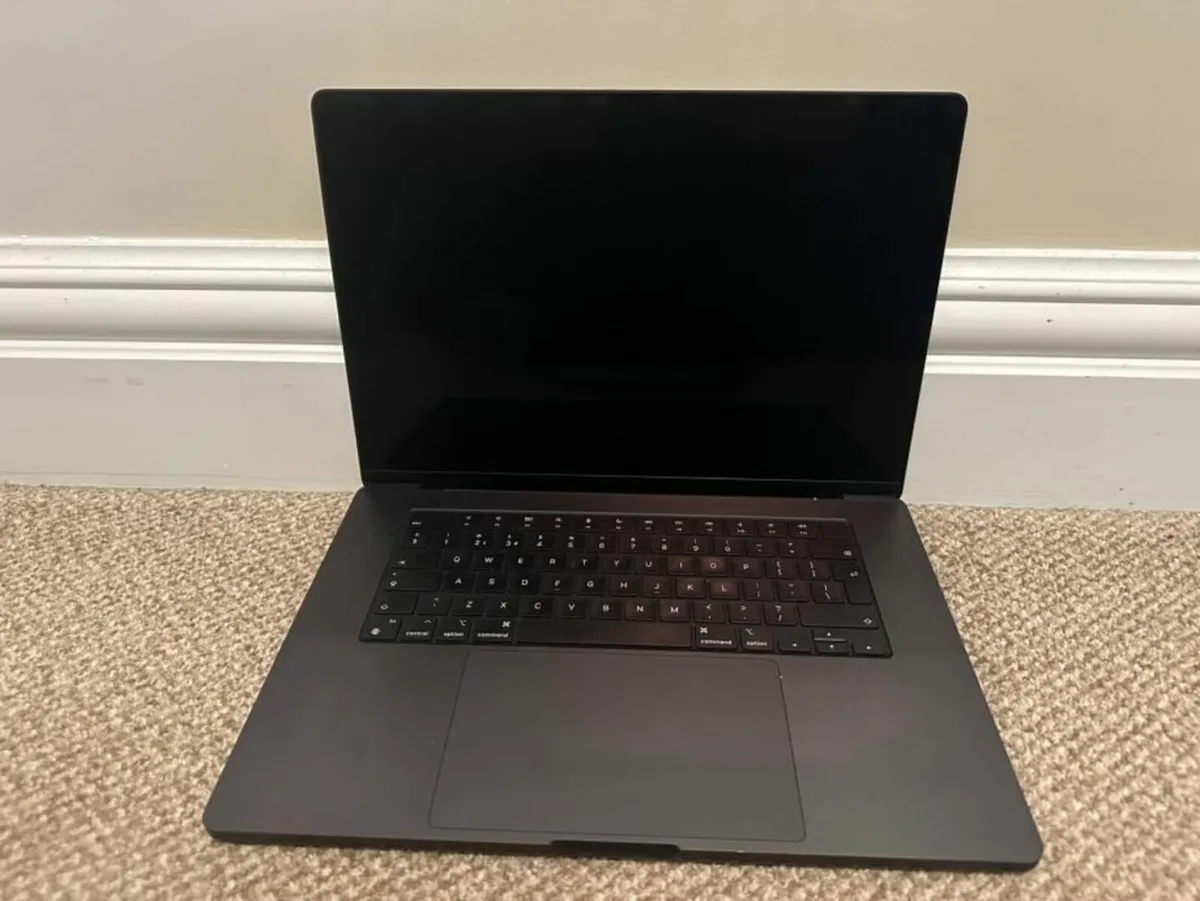 MacBook Pro 16 M3 Pro, 36GB RAM, 4TB SSD - Image 1