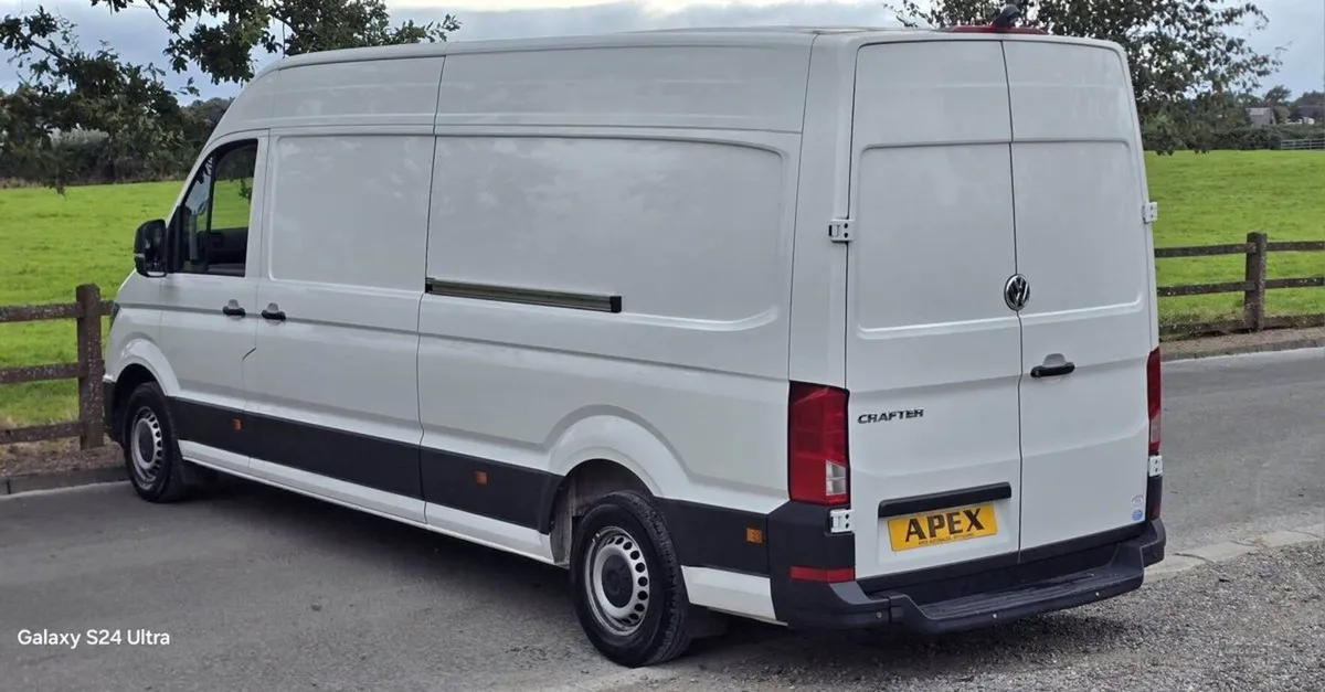Volkswagen Crafter Cr35 LWB Diesel FWD - Image 3