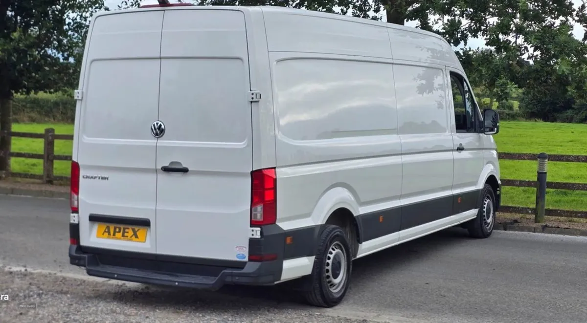 Volkswagen Crafter Cr35 LWB Diesel FWD - Image 4