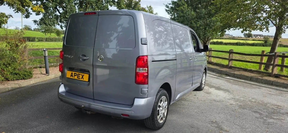 Vauxhall Vivaro L1 Diesel - Image 4