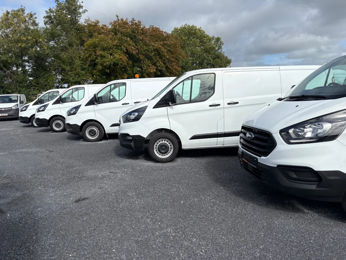 Ford Transit Custom x 5 - Image 2