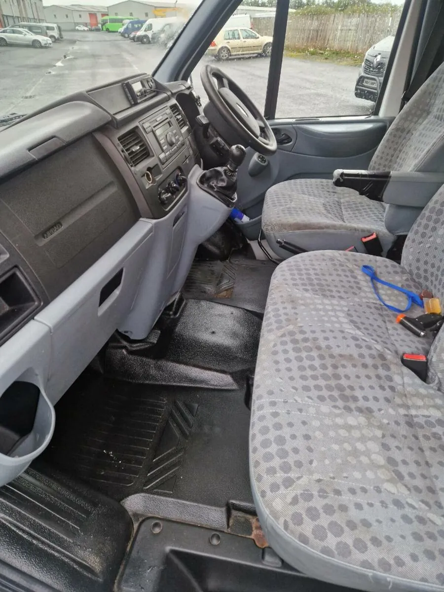 2012 Ford transit 16 seater - Image 4