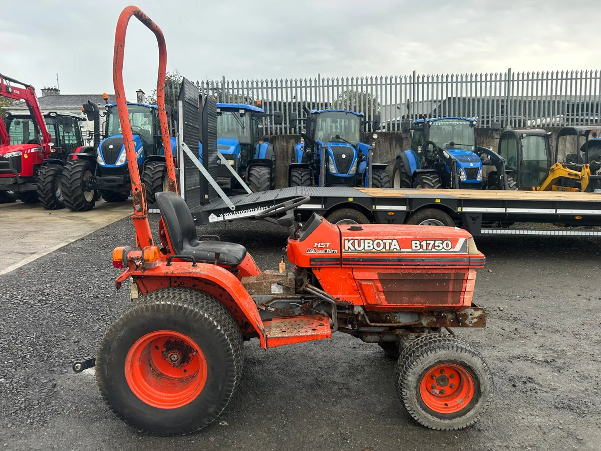 Kubota B1750 Compact Tractor - Image 2