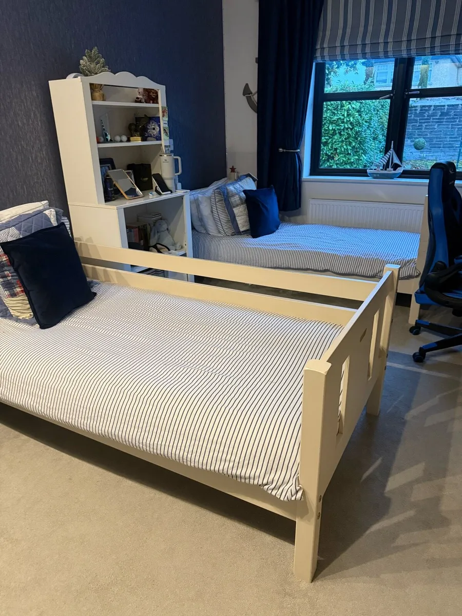 Cream bunk beds - Image 2