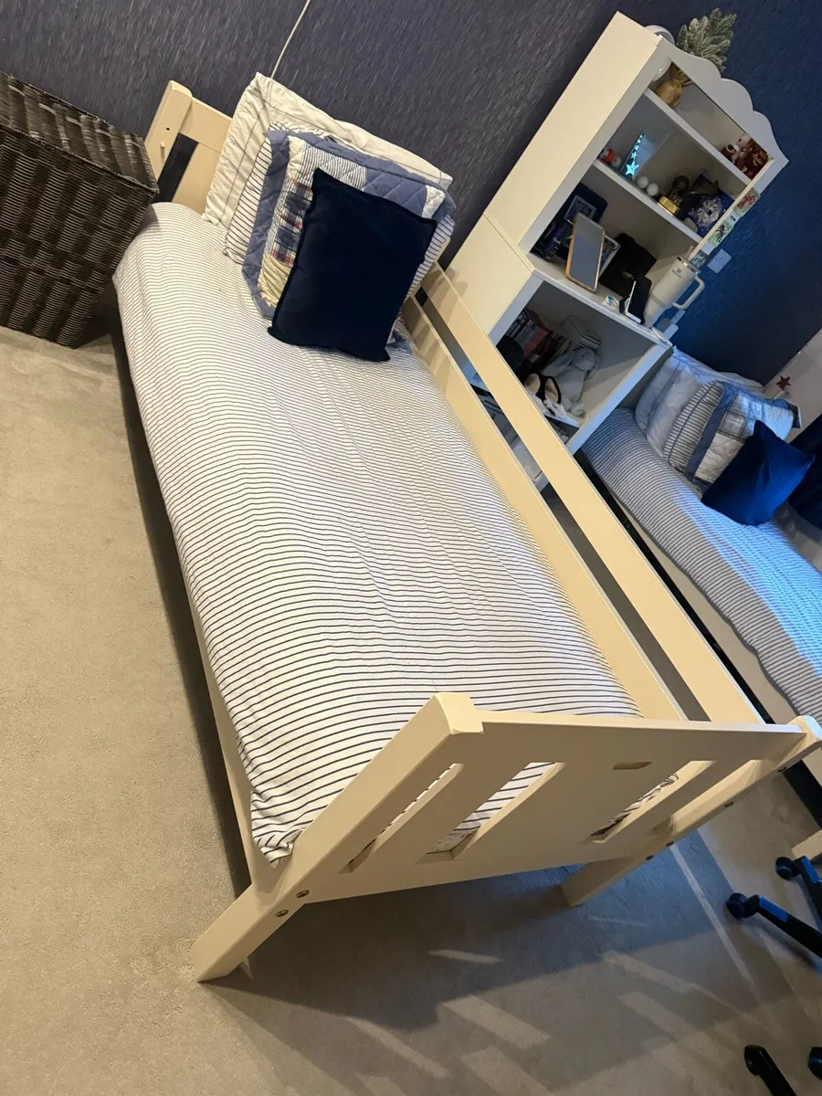 Cream bunk beds - Image 3