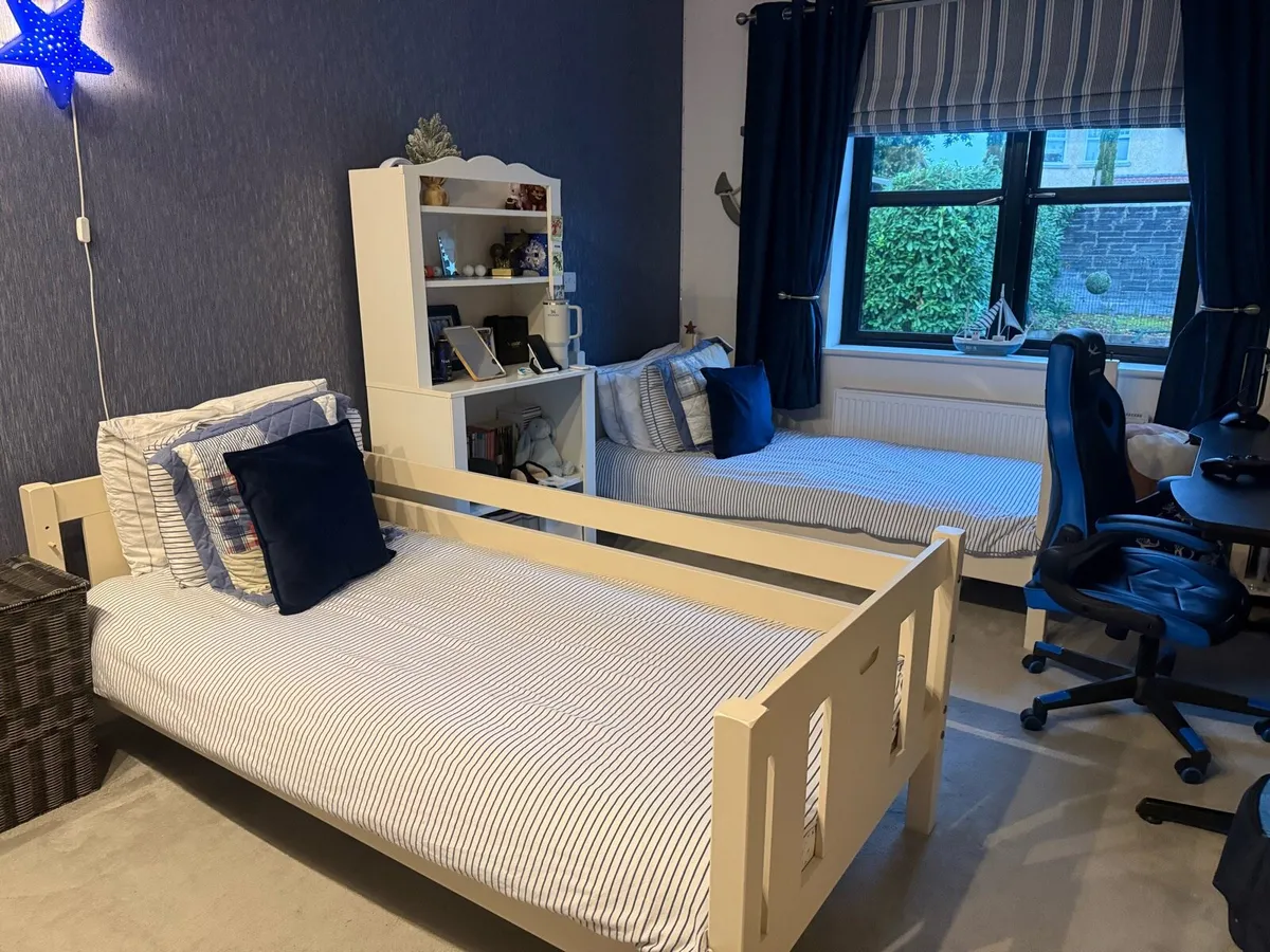 Cream bunk beds - Image 4