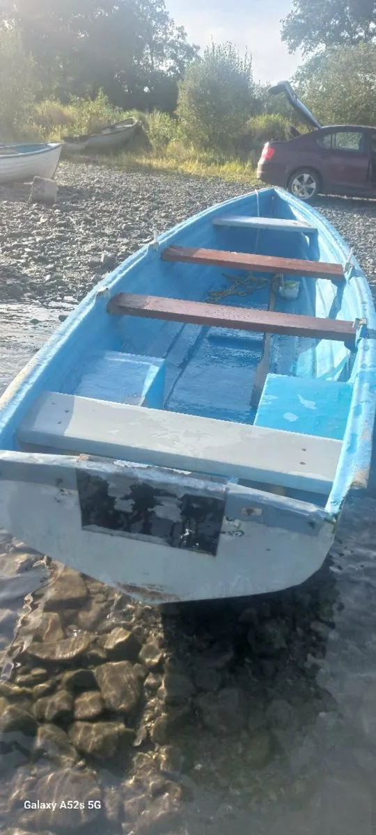 17 ft boat and motor - Image 1